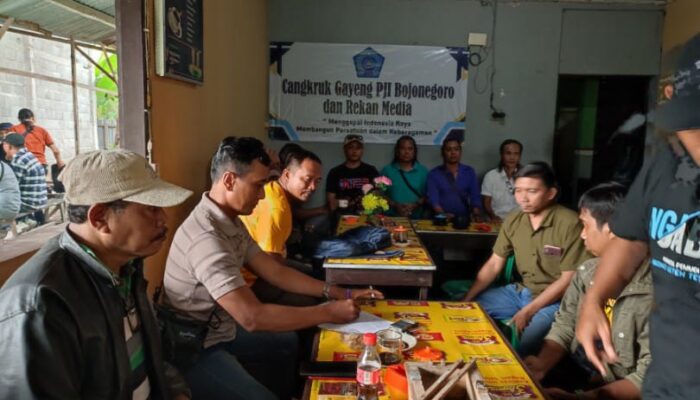 Cangkruk Gayeng PJI Bojonegoro: Menggapai Indonesia Raya, Membangun Persatuan dalam Keberagaman