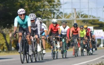 Dispora Pemkot Bukittinggi Gelar Jam Gadang Criterium Tingkatkan Kunjungan Wisata InShot_20241115_171033336.jpg