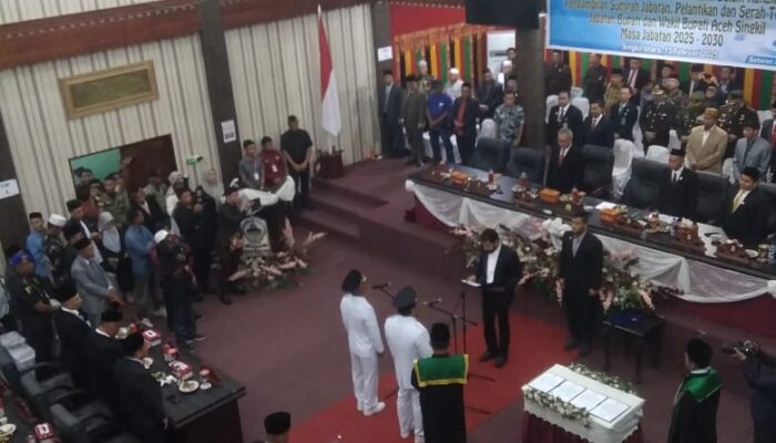 Bupati dan Wakil Bupati Aceh Singkil Periode 2025-2030 Resmi Dilantik oleh Gubernur Aceh