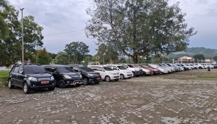 Bupati TTU Perintahkan Seluruh Mobil Dinas Diparkir di Kantor Bupati Selama Libur: Langkah Penghematan Anggaran Negara