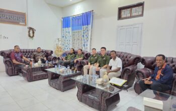 Bersepakat di Rumah Jabatan, Dokter Anestesi Kembali Bertugas! Bupati dan Wakil Bupati Sikka Laporkan Langsung kepada Gubernur IMG-20250414-WA0001