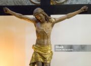 Paskah di Era Globalisasi: Menemukan Kembali Makna Pengorbanan dan Harapan