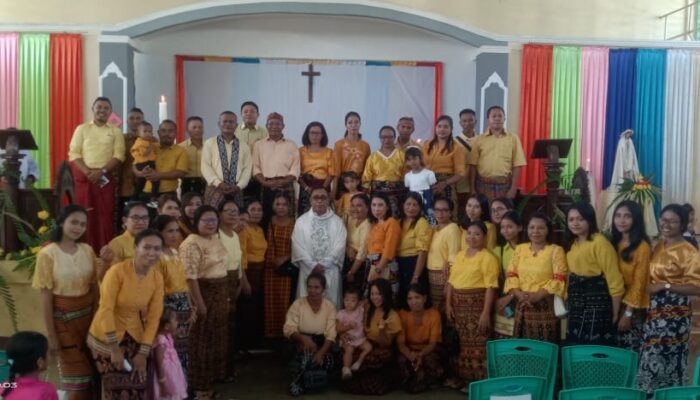 Koor Lingkungan XIX Maria Bunda Hati Kudus Tampil Memukau di Perayaan Paskah