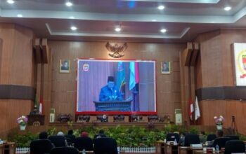 DPRD Musi Rawas Resmi Tetapkan Rekomendasi LKPJ Bupati 2024, Fokus pada Pelayanan Publik dan Pembangunan Daerah IMG-20250429-WA0159