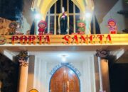 OMK Paroki Santa Theresia Kefamenanu Gelar Pembakaran Seribu Lilin untuk Menghormati Paus Fransiskus
