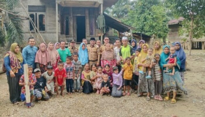 Pasca Banjir Besar di Langgam, Bupati Tinjau dan dengarkan Keluhan Warga Muara Sako