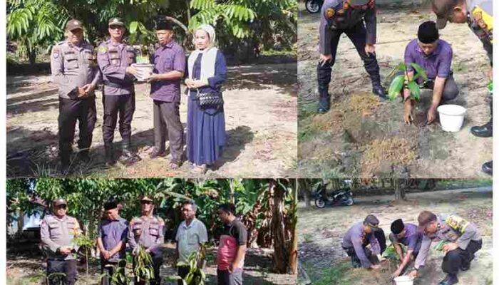 Hadiah Bibit Buah di Hari Ulang Tahun. Kapolsek Sorek Satu Gaungkan Program Hijau Kapolda Riau Lewat Aksi Nyata