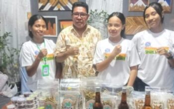 Produk sekolah yang dihasilkan dari sekolah yang bermutu, berkarakter dan berkualitas dan harus punya skill andal demi menjawab kebutuhan zaman