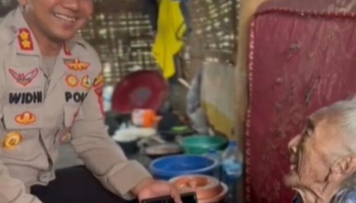 Sambut HUT ke-79 Bhayangkara, Kapolres Jeneponto Bedah Rumah Nenek Tanaloe yang Hidup di Gubuk Nyaris Roboh