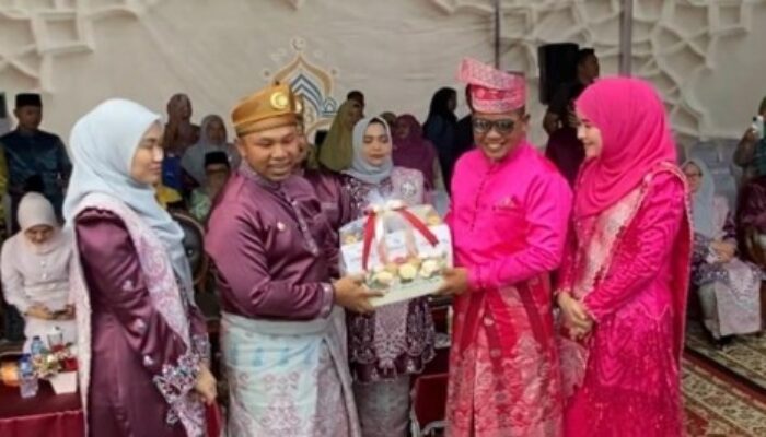 MTQ ke-43 Riau Dibuka Meriah, Bupati Zukri Dampingi Kafilah Pelalawan Penuh Semangat