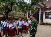 Satgas Pamtas RI-RDTL Tanamkan Wawasan Kebangsaan di SD Perbatasan TTU