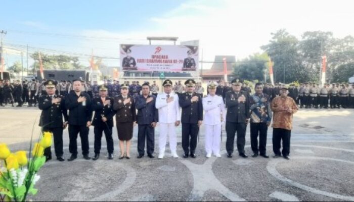 Pimpin Upacara Hari Bhayangkara ke-79, Kapolres Sikka Tegaskan: Polri Harus Hadir untuk Masyarakat