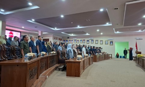 Kapolres Soppeng saat hadiri paripurna DPRD dan tegaskan komitmen jaga stabilitas dan tranparansi. Anggaran