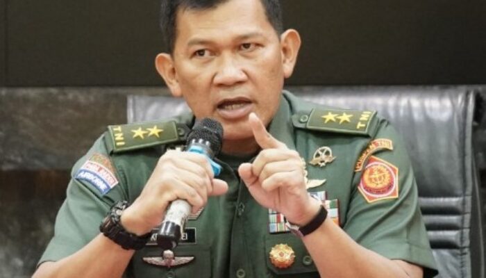 TNI Kawal Ketat Dua Pesawat Militer AS Mendarat di Bandara Komodo Labuan Bajo