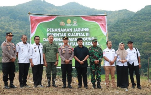 Polres Soppeng Tanam Jagung Serentak di Lahan Perhutanan Sosial, Dukung Swasembada Pangan 2025