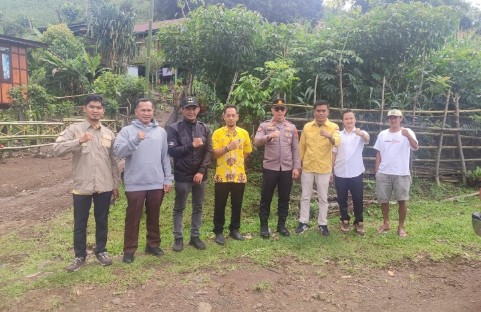 Polsek Donri-Donri Kawal Penelitian Lapang Redistribusi Tanah: Reforma Agraria untuk Keadilan Agraria di Soppeng