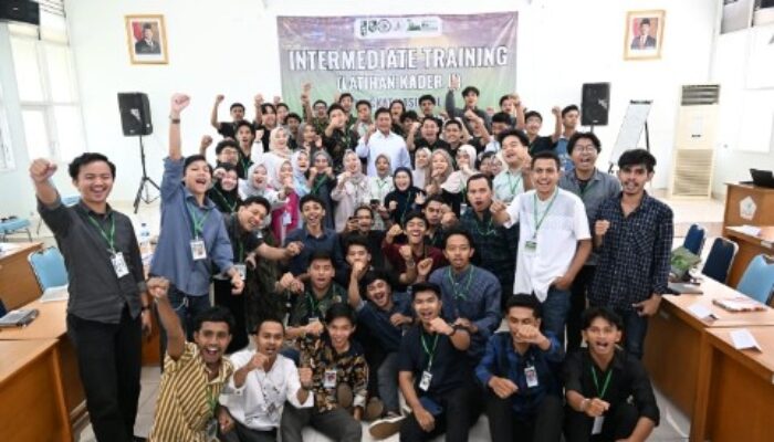 Kader Harus Cerdas, Bukan Sekadar Aktif: Pesan Viva Yoga dalam LK II HMI Jakarta Raya