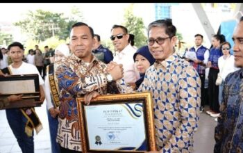 Penghargaan Menteri BKKBN, Bupati Soppeng dan Ketua TP PKK Dinilai Inspiratif di Bidang Keluarga