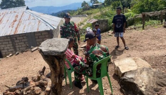 Sentuhan Kemanusiaan di Perbatasan: Satgas Pamtas Gelar Layanan Kesehatan Keliling di Dusun Oelbinose