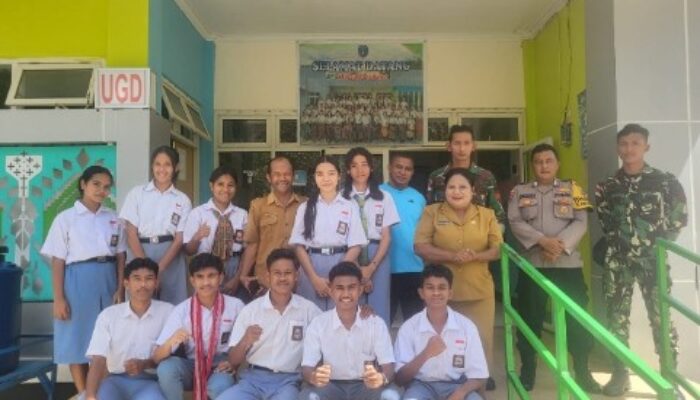 Humanis dan Sigap: Satgas Pamtas Dampingi Pemeriksaan Kesehatan Calon Paskibraka di Perbatasan Naibenu