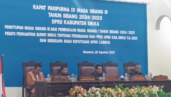 Ketua DPRD Sikka Stefanus Sumandi Pimpin Rapat Paripurna IX Masa Sidang I Tahun Sidang 2024/2025