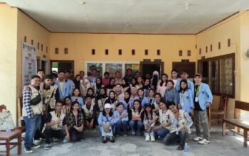 Kolaborasi Pendidikan dan Masyarakat: 41 Mahasiswa FKM Pancasakti Makassar Jalani PBL 1 di Balang Beru Suasana Kolaborasi Pendidikan dan Masyarakat: 41 Mahasiswa FKM Pancasakti Makassar Jalani PBL 1