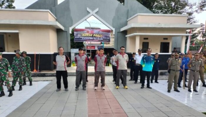Polres Soppeng Hadiri Karya Bakti di Taman Makam Pahlawan Sambut HUT RI ke-80