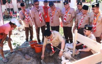 Hari Pramuka, Edy Manaf Letakkan Batu Pertama Pembangunan Mushallah Cikal Bulukumba Screenshot_2025_0815_100131