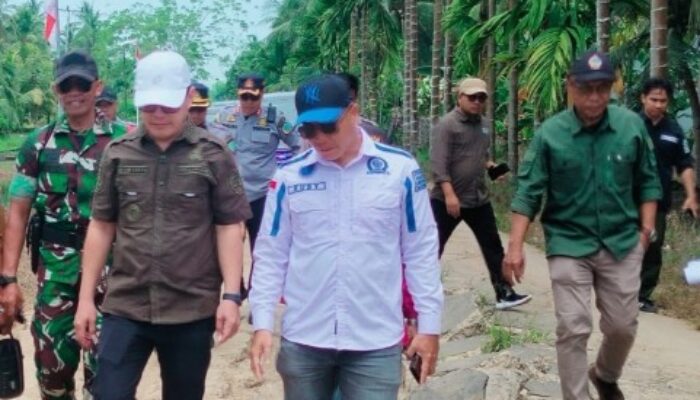 Bupati Romi Wijaya Turun Langsung, Pastikan Perbaikan Jalan Mas Bangun Segera Dilaksanakan