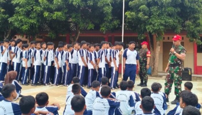 Koramil Wanareja Bentuk Karakter Siswa SMP 2 Madura: Latihan Disiplin dan Wawasan Kebangsaan