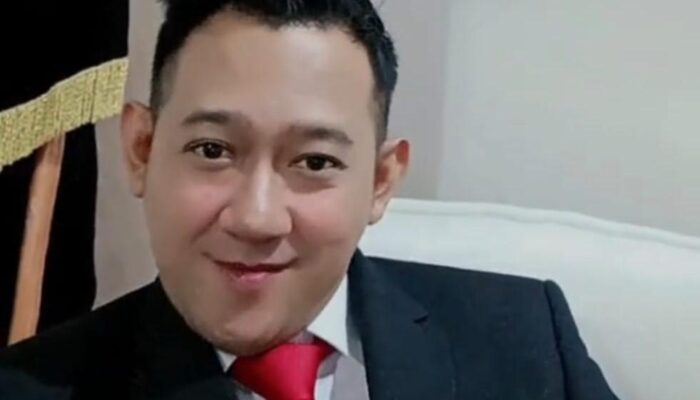 Penuh Kehangatan dan Doa, Momen Spesial Ulang Tahun Pengacara Bersama Keluarga Tercinta