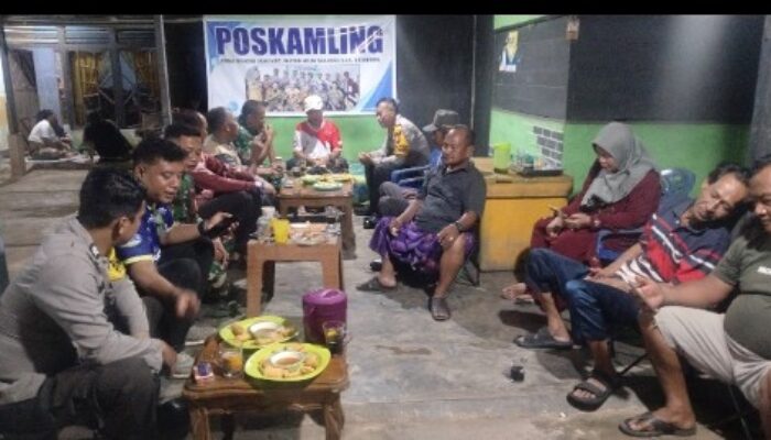 Sinergitas TNI-Polri dan Masyarakat Dipererat Melalui Silaturahmi Kamtibmas di Desa Sungai Jawi Matan Hilir Selatan