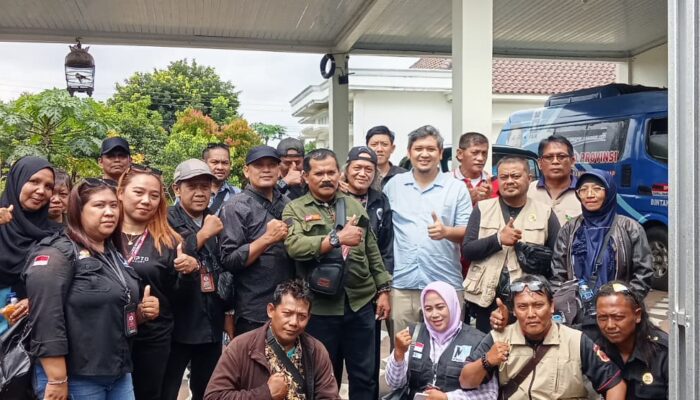 Aspirasi Publik Menguat: Jurnalis Cilacap–Banyumas Sampaikan Keluhan Pungutan PMI kepada Anggota DPRD Jateng