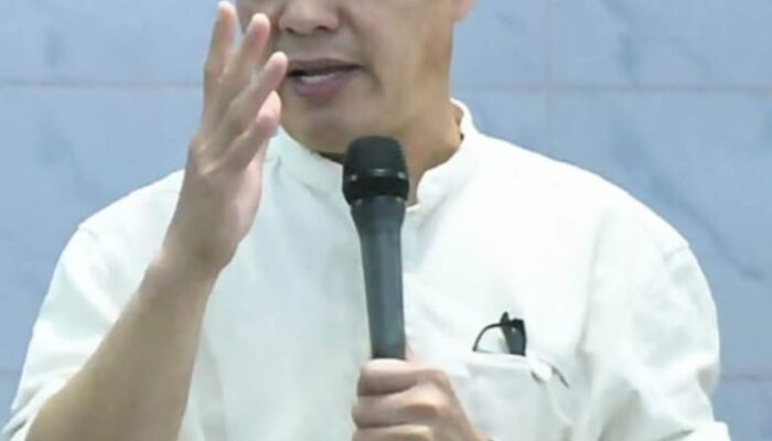 Bupati Kayong Utara Buka Suara soal Kritik Publik: Rapat Bukan Seremonial Kosong, Jalan Butuh Proses