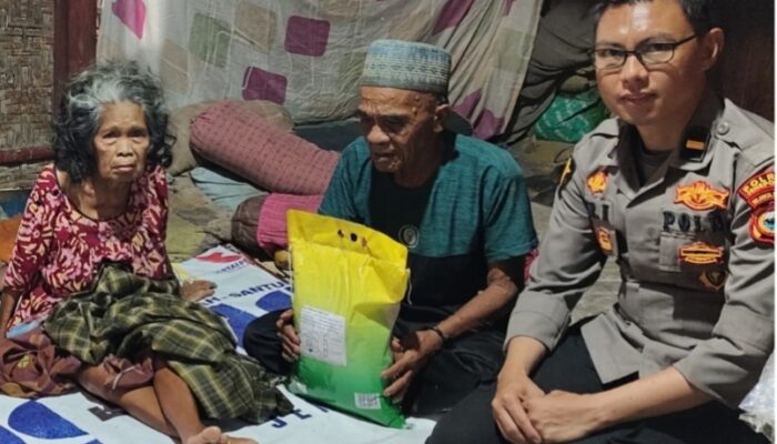 Sosok Polisi Ipda Amir yang  Keliling Desa