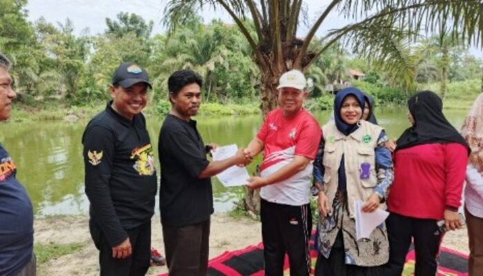 Pemkab Pelalawan Dukung Penguatan Produk Halal, 7 UMKM Terima Sertifikat Halal BPJPH RI