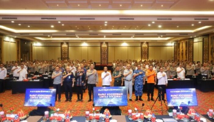 Kapolda Sulsel Pimpin Rakor Lintas Sektoral 2025, Tegaskan Kesiapan Ops Lilin-2025
