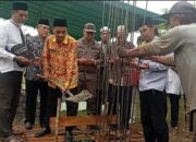 Peletakan Batu Pertama Sekretariat Majelis Taklim Muallaf Kabupaten Ketapang Berlangsung Khidmat