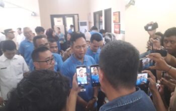 Bupati Cilacap Hadiri Sunat Massal Gratis PMI, 165 Anak Dapat Layanan Kesehatan dan Bingkisan