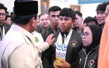 Apresiasi Presiden Prabowo untuk Atlet SEA Games di Jakarta, Apakah Awal Kebangkitan Olahraga Nasional? Presiden Prabowo Subianto memberikan apresiasi kepada atlet SEA Games Indonesia di Istana Negara Jakarta