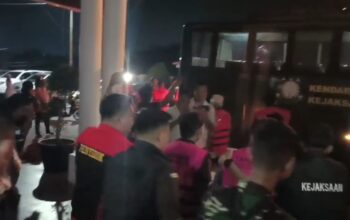 Kejari Pelalawan tahan tersangka mafia pupuk subsidi Rp34 miliar