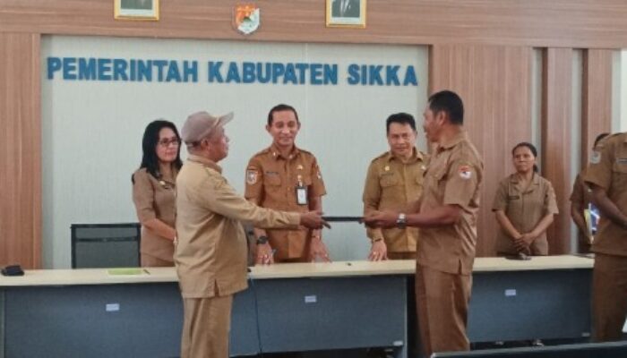 Sekda Sikka Pimpin Sertijab Pejabat Pimpinan Tinggi Pratama di Maumere: Rotasi Jabatan untuk Perkuat Pelayanan Publik, Akankah Birokrasi Lebih Efektif?