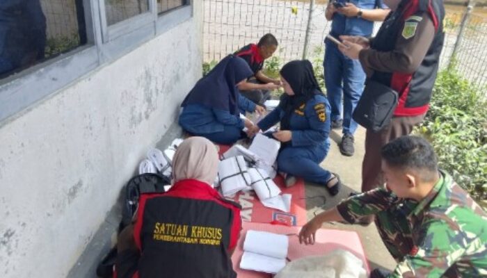 Geledah 5 Lokasi Strategis, Kejati Kalbar Buru Bukti Korupsi Tambang Bauksit PT Laman Mining: Siapa Terlibat di Balik Ekspor?