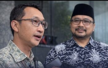 Juru Bicara KPK saat rilis penetapan tersangka kasus kuota haji 2024 dan foto Yaqut Cholil Qoumas saat menjabat Menteri Agama