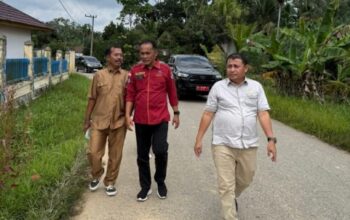 Syafrizal, S.IP Anggota DPRD Pelalawan Dorong SMP Kelas Jauh Lubuk Keranji Timur Kembali Aktif, Dinas Pendidikan Turun Langsung Syafrizal anggota DPRD Pelalawan dan Dinas Pendidikan meninjau SMP kelas jauh Lubuk Keranji Timur