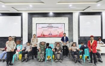 Rayakan Dies Natalis ke-32, PMKRI Maumere Gandeng Polres Sikka Gelar Donor Darah Jawabi Krisis Stok Darah PMKRI Maumere, Donor Darah, Polres Sikka, PMI Sikka, Mahasiswa Katolik, Kegiatan Sosial, NTT