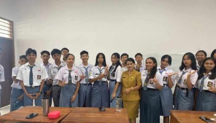 Guru sebagai Role Model di Kupang: Bagaimana Sikap dan Integritas Pendidik Menentukan Masa Depan Generasi?