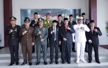 Wabup Ketapang Jamhuri Amir Memimpin Upacara HAB ke-80 Kemenag Ketapang