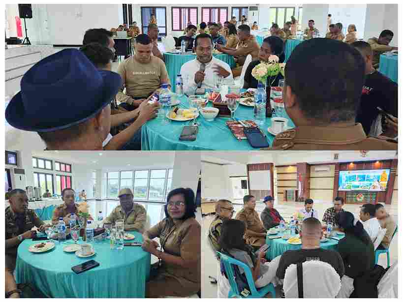 Bupati Sikka Yoris Kago berbicara pada acara Coffee Morning Pemkab Sikka dan Hari Pers Nasional 2026 bersama wartawan AWAS di Maumere