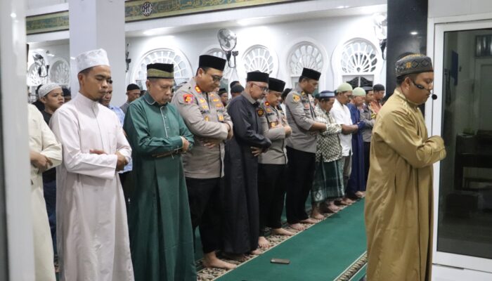 Komitmen Jaga Keamanan Ramadhan, Polres Langkat Gelar Safari Tarawih di Brandan